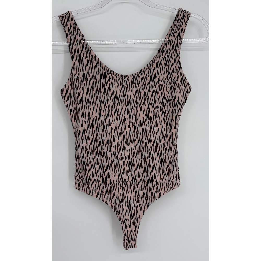 Leith Pink Black Abstract Animal Print Scoop Neck Sleeveless Bodysuit Sz XS